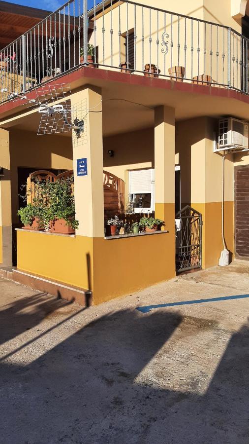 Guesthouse Gasho Рийека Екстериор снимка